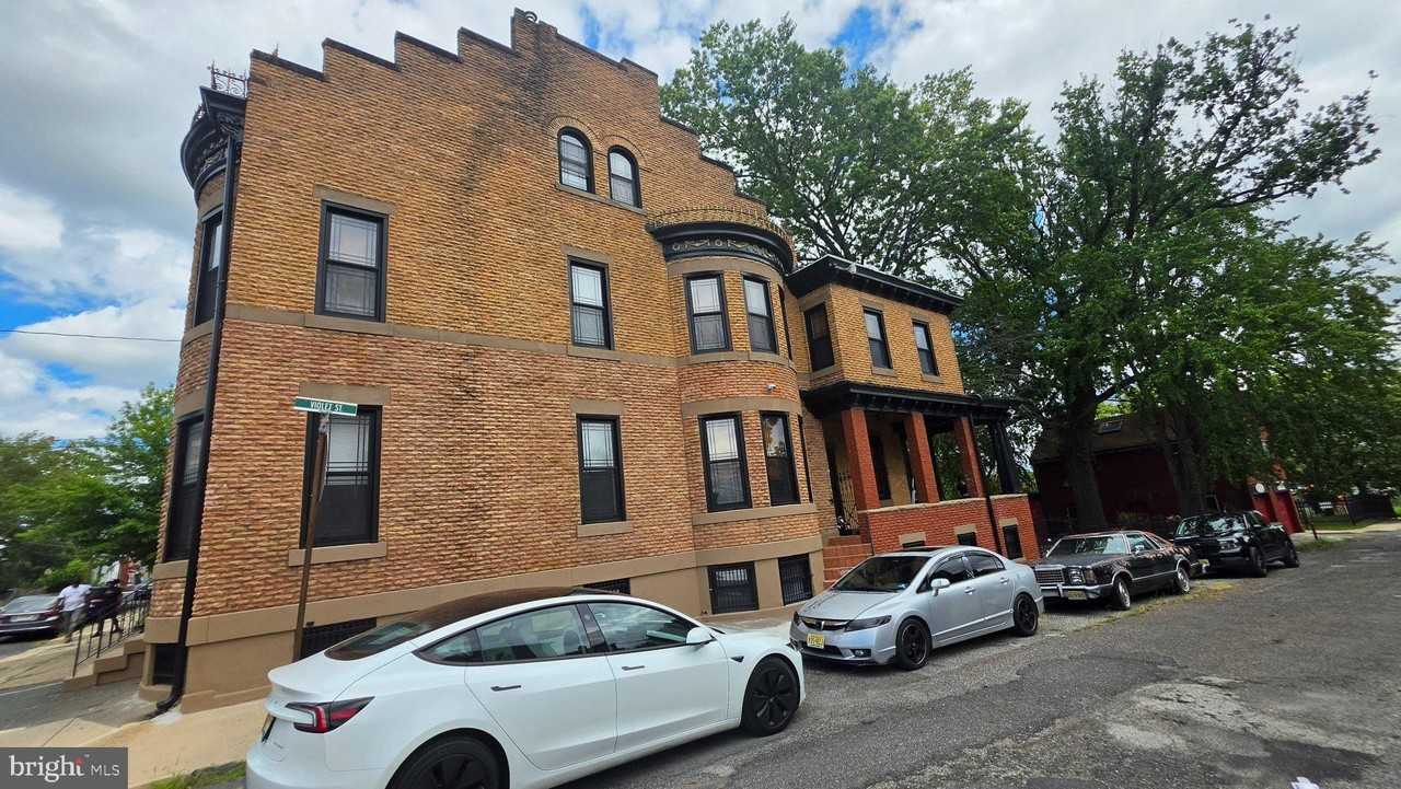178 Brunswick Ave #2 - Photo 2 of 32