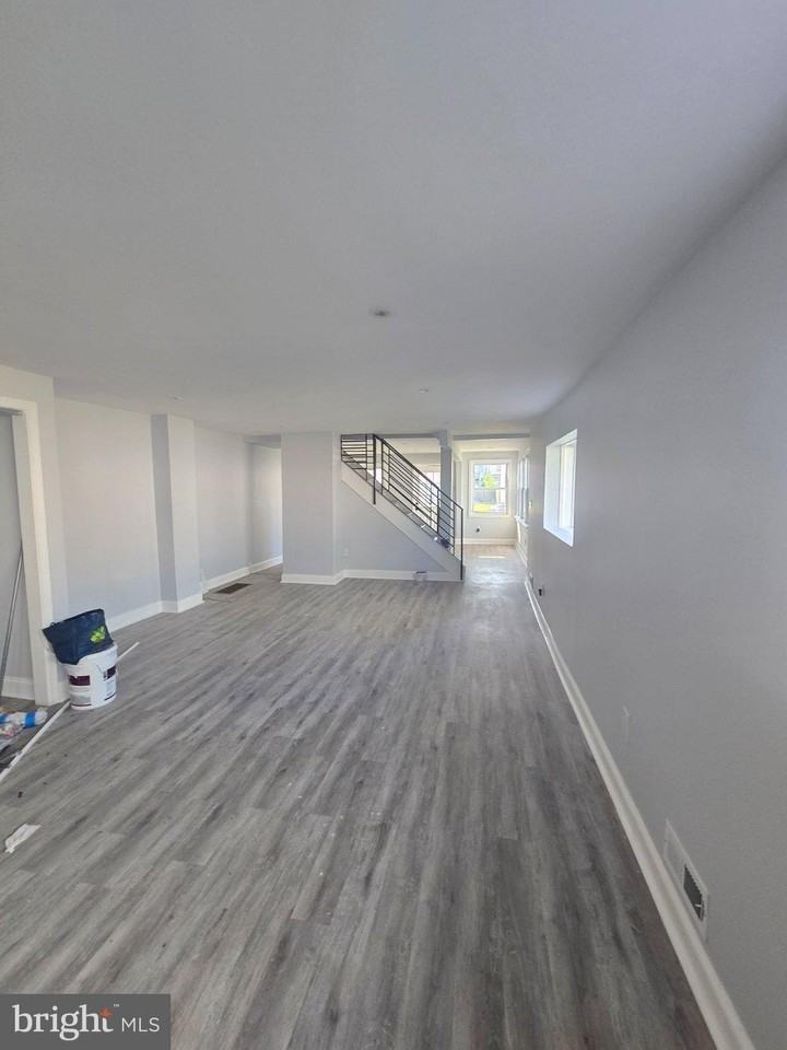 1232 Pine Grove St - Photo 5 of 5
