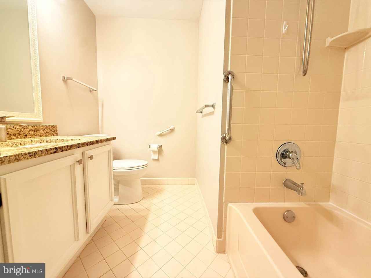 3601 Waltham Ct - Photo 6 of 14