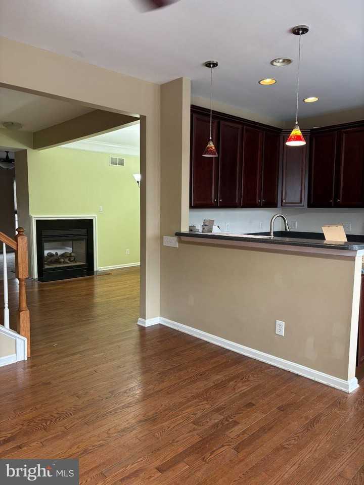 1803 Darlington Ln - Photo 7 of 22
