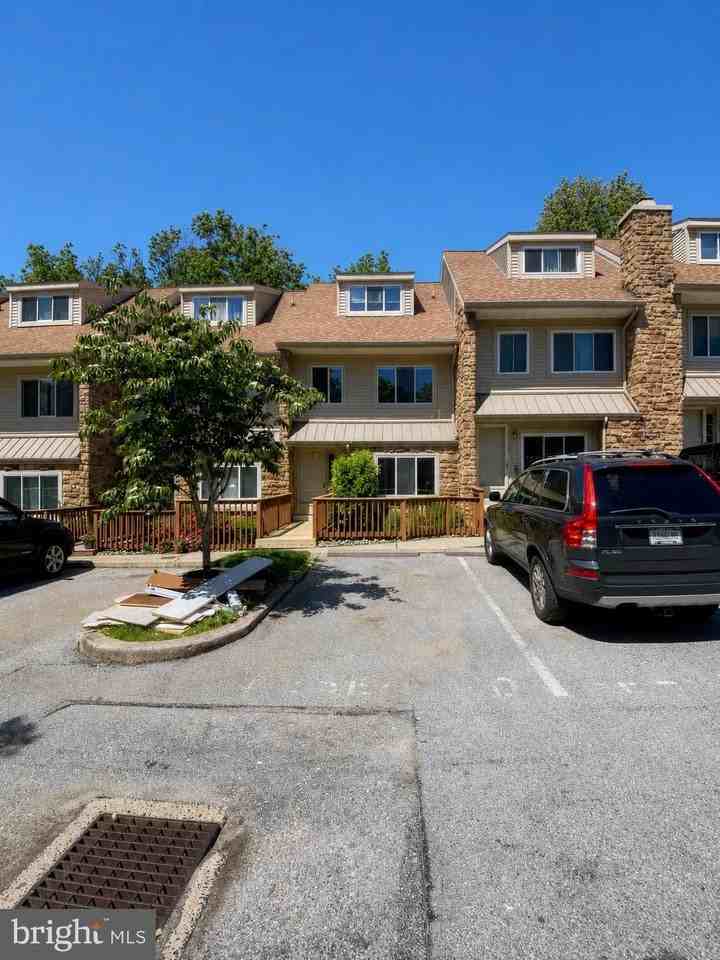 326 Brigade Ct - Photo 2 of 31