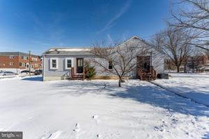 featured image of 390 Mary St