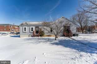 390 Mary St - Photo 1 of 1
