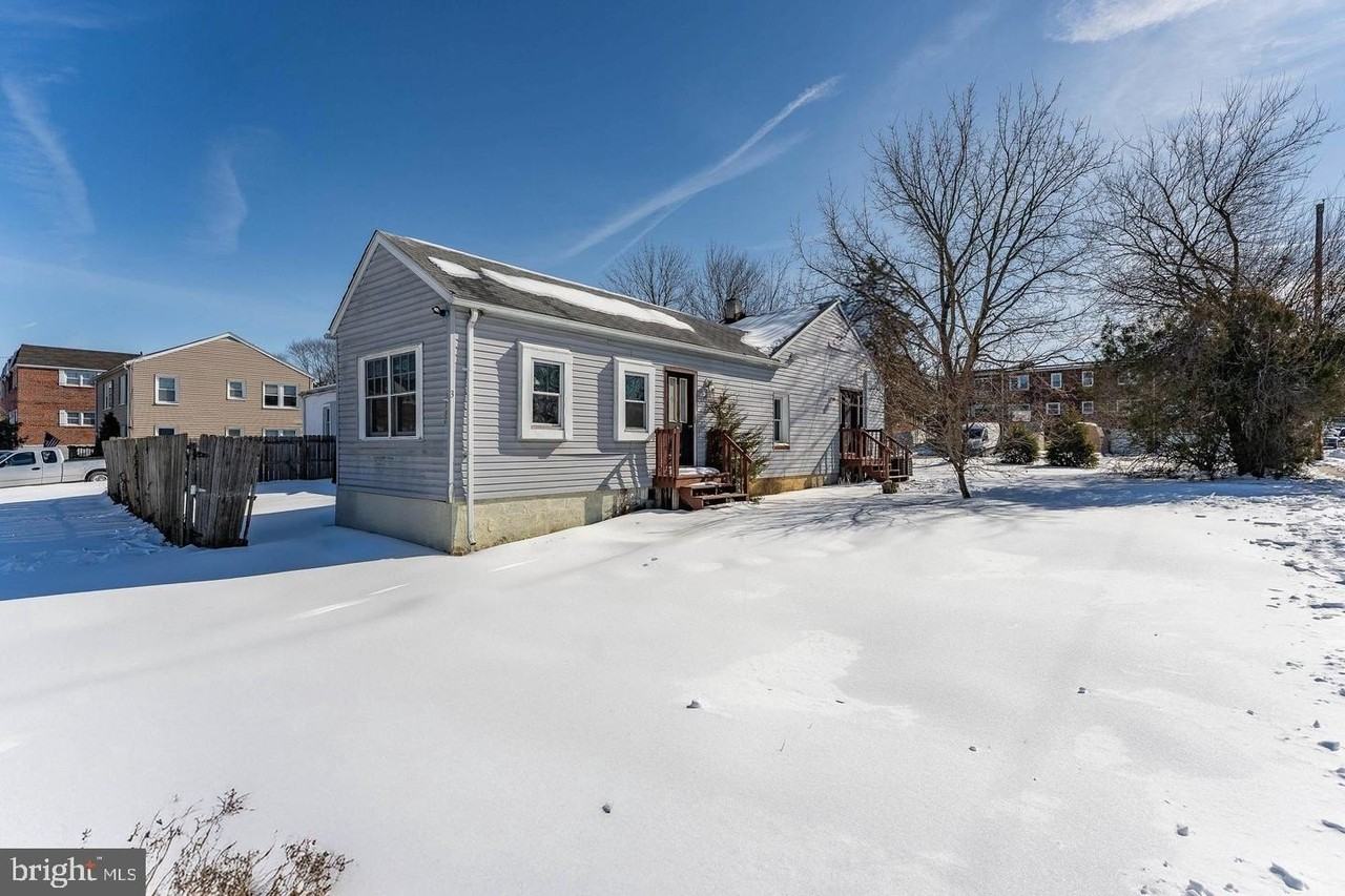 390 Mary St - Photo 2 of 50