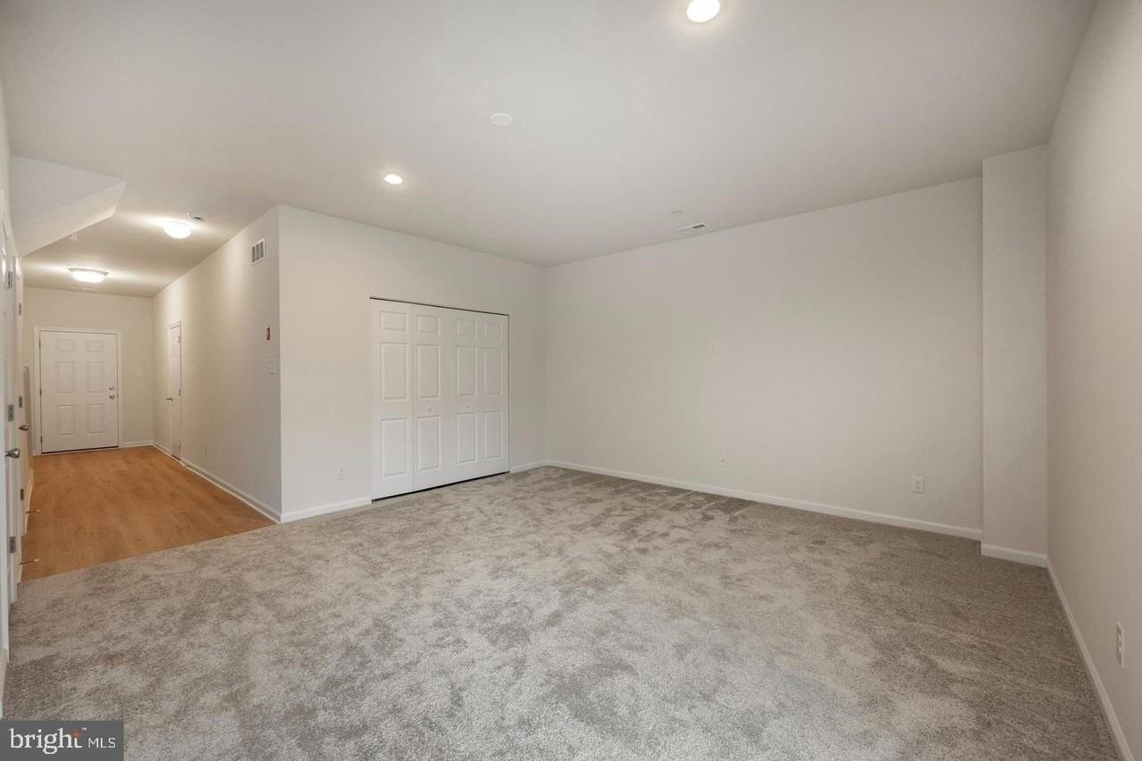 412 Ridgewood Dr - Photo 5 of 29