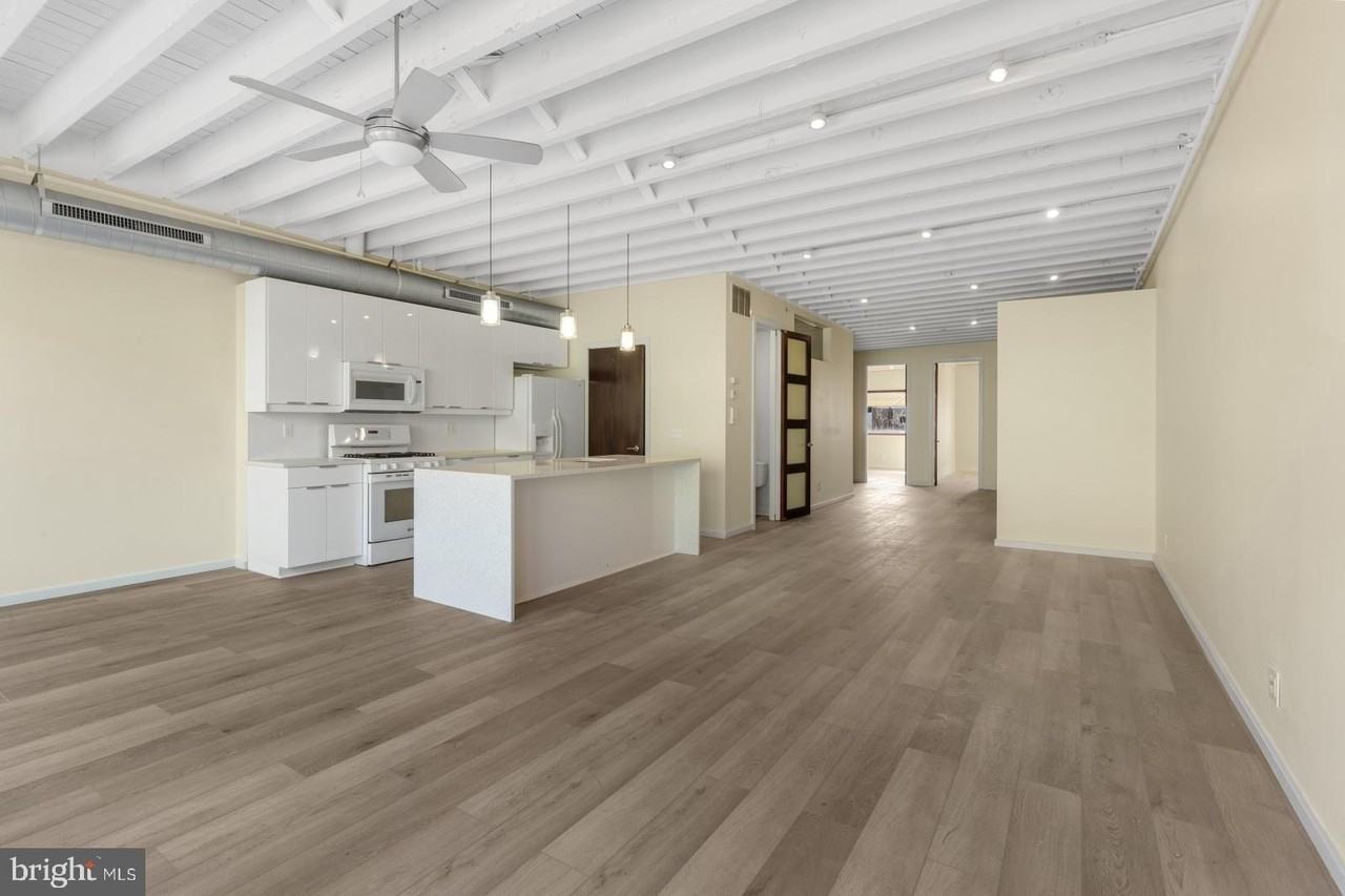2520 E Hagert St #2 - Photo 7 of 30