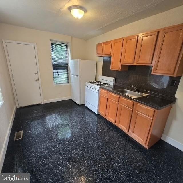 4828 N Palethorp St - Photo 5 of 7