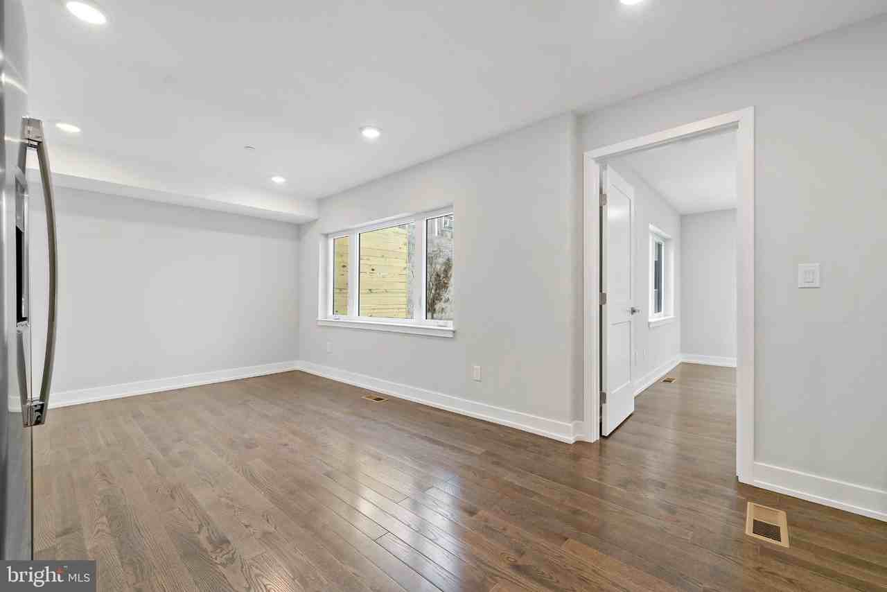 1533 N 2nd St #1B - Photo 4 of 17