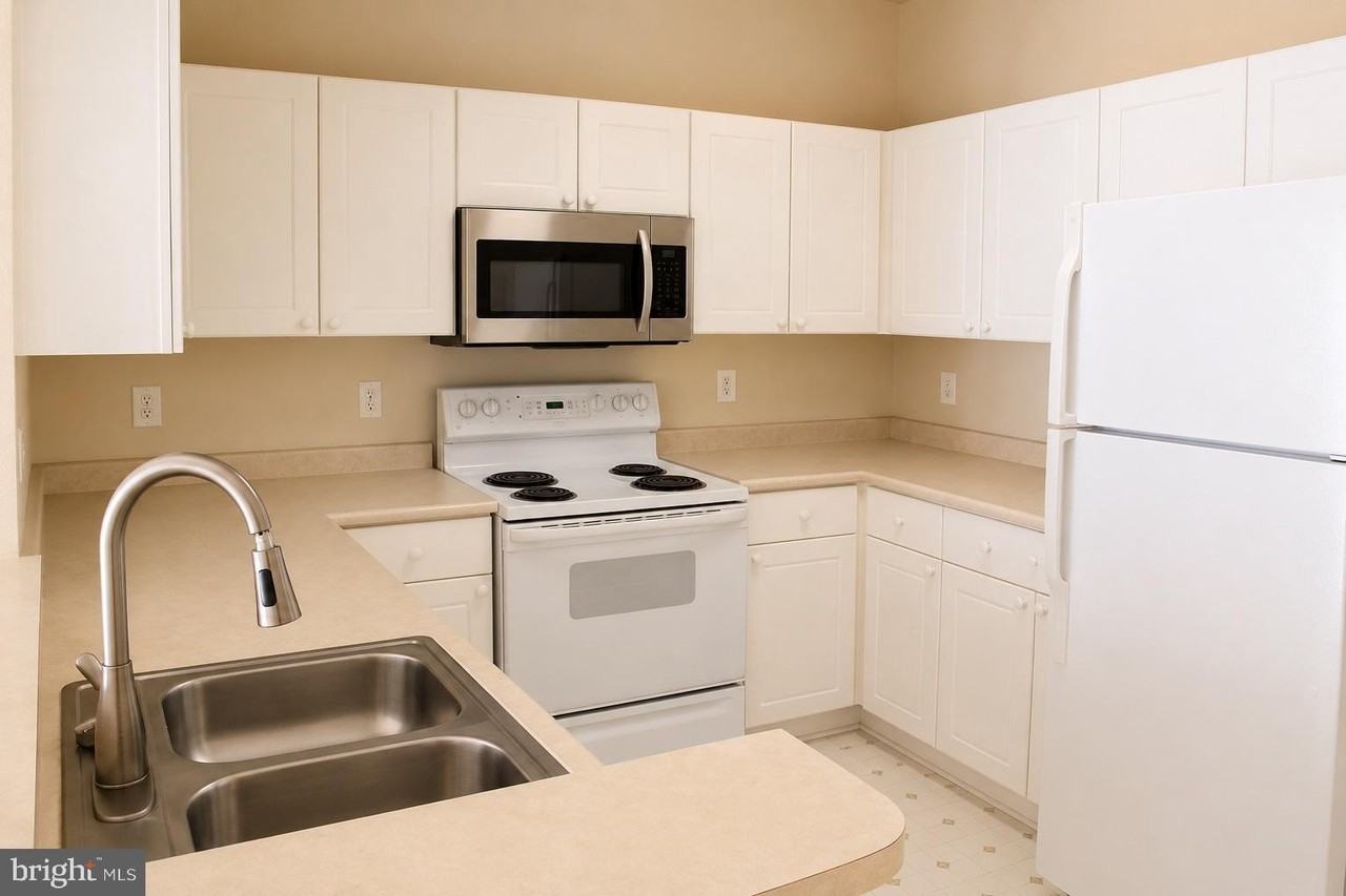 4551 Strutfield Ln #4416 - Photo 4 of 9