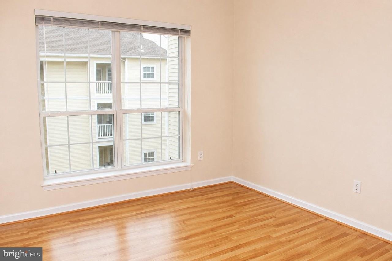 4551 Strutfield Ln #4416 - Photo 6 of 9
