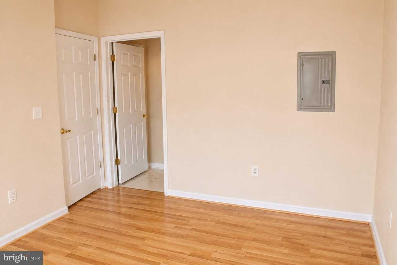 4551 Strutfield Ln #4416 - Photo 7 of 9