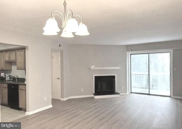 3179 Summit Square Dr #2E6 - Photo 7 of 36