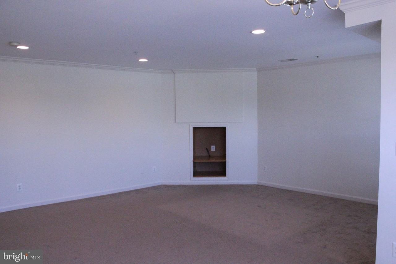 2491 Quick St #303 - Photo 5 of 20
