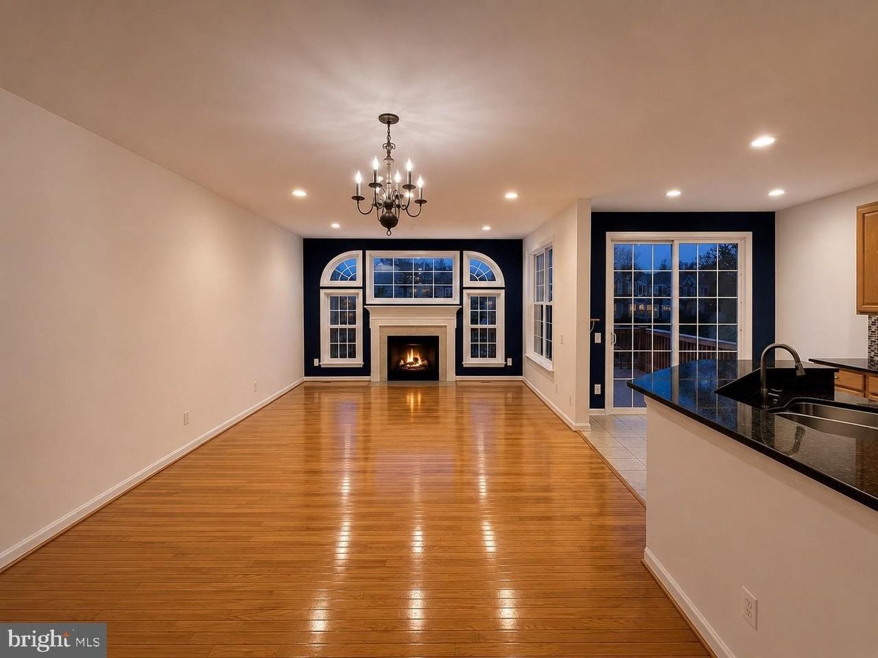 5115 Sapphire Sky Ln - Photo 3 of 37