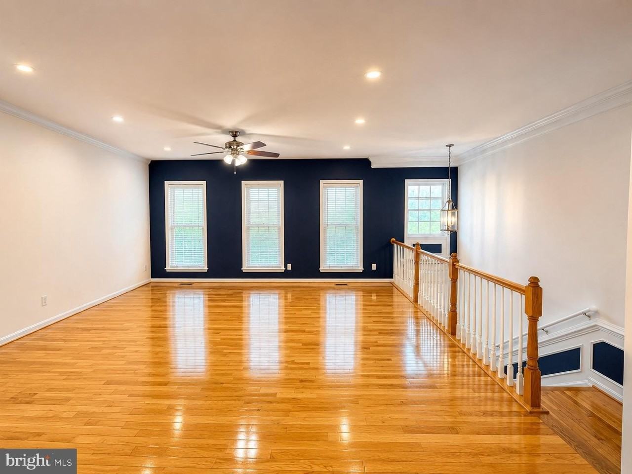 5115 Sapphire Sky Ln - Photo 6 of 37