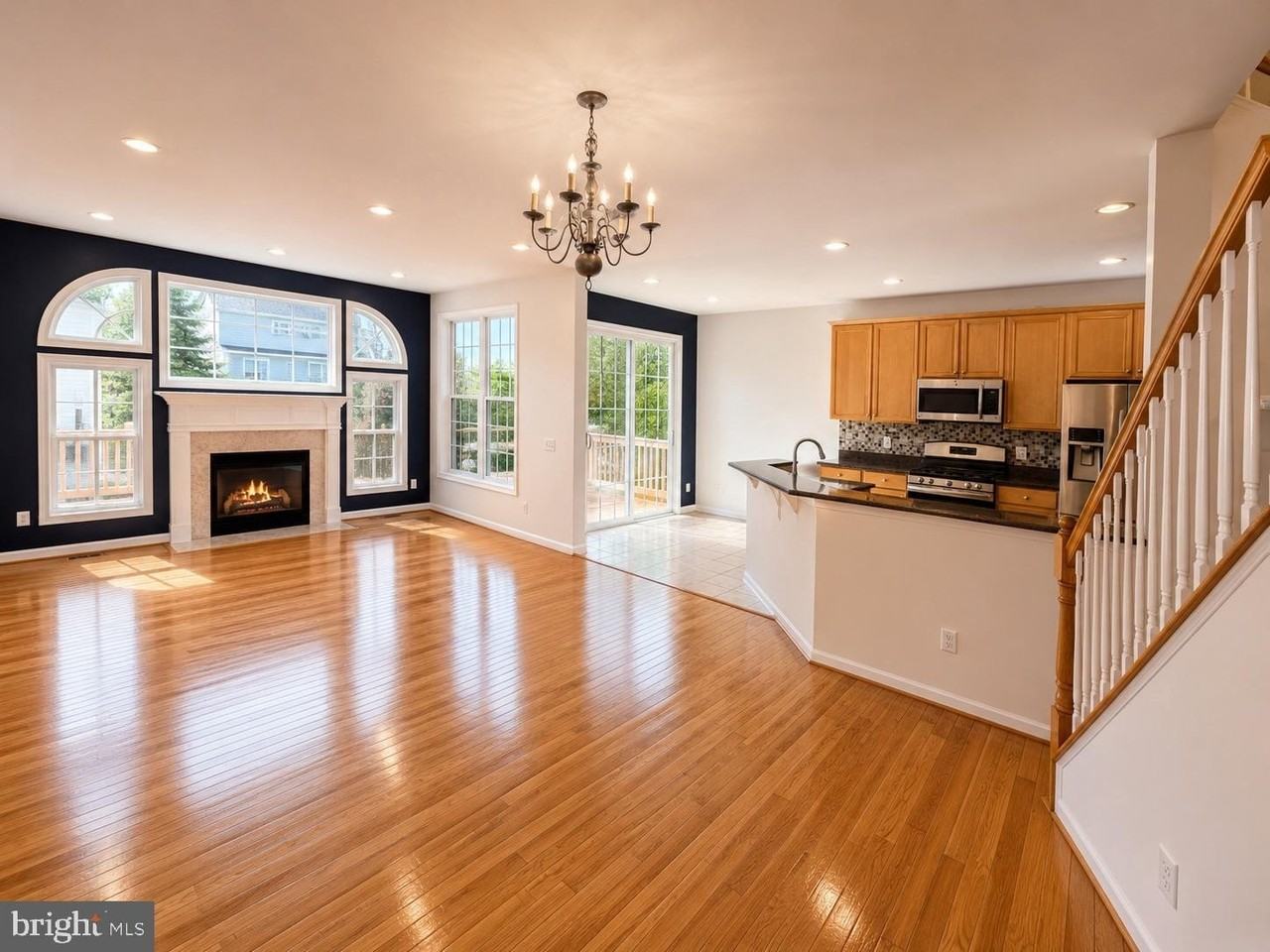 5115 Sapphire Sky Ln - Photo 7 of 37