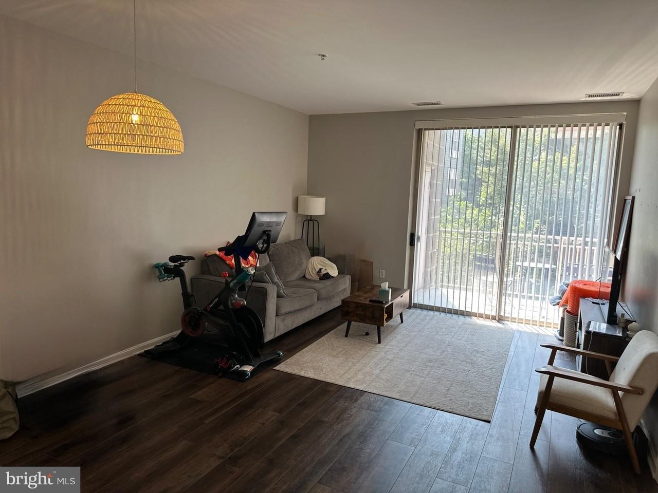 2726 Gallows Rd #113 - Photo 4 of 15