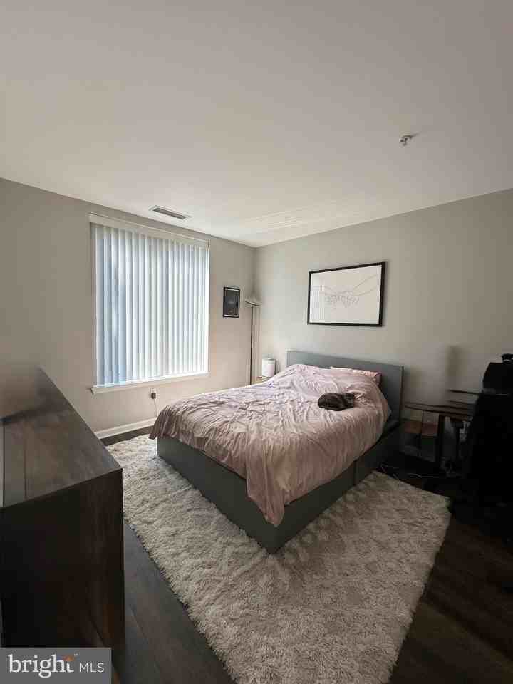 2726 Gallows Rd #113 - Photo 5 of 15