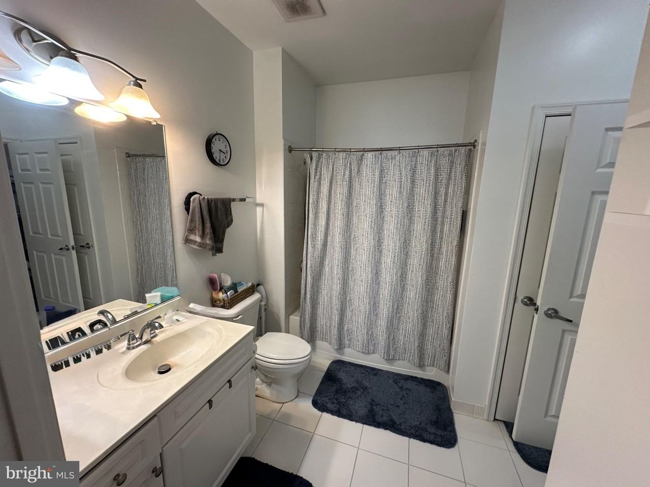 2726 Gallows Rd #113 - Photo 6 of 15