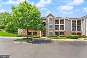 featured image of 20453 Chesapeake Sq #103