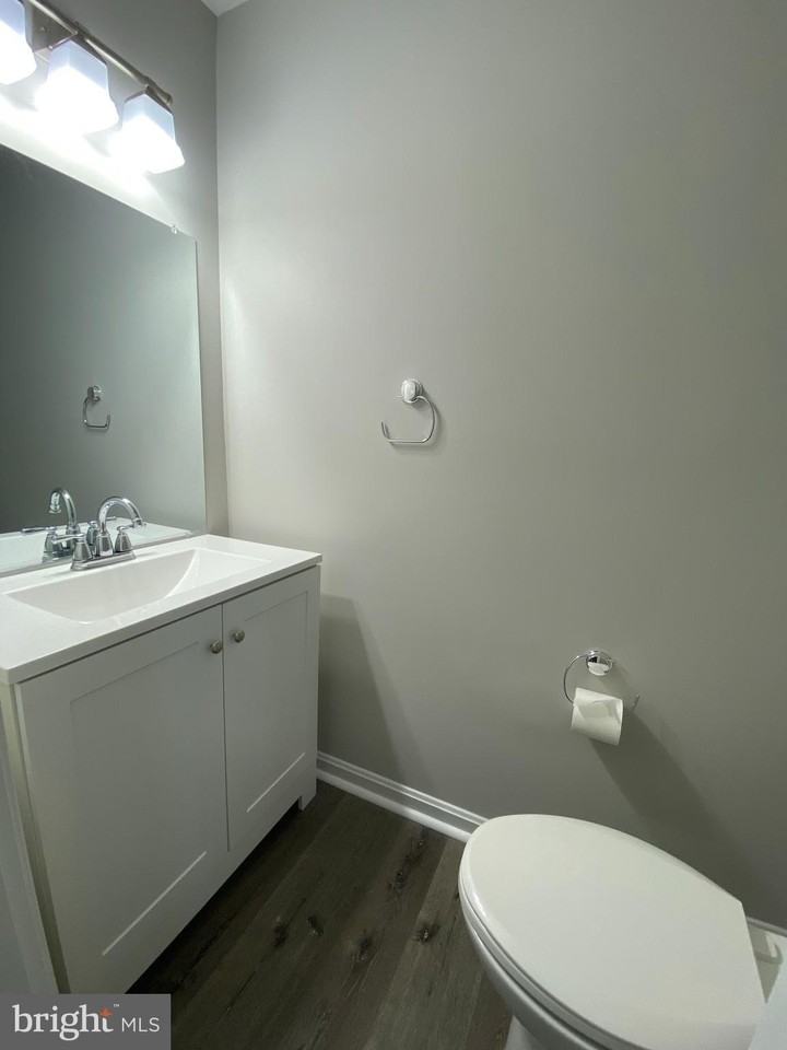 11370 Cromwell Ct - Photo 5 of 14