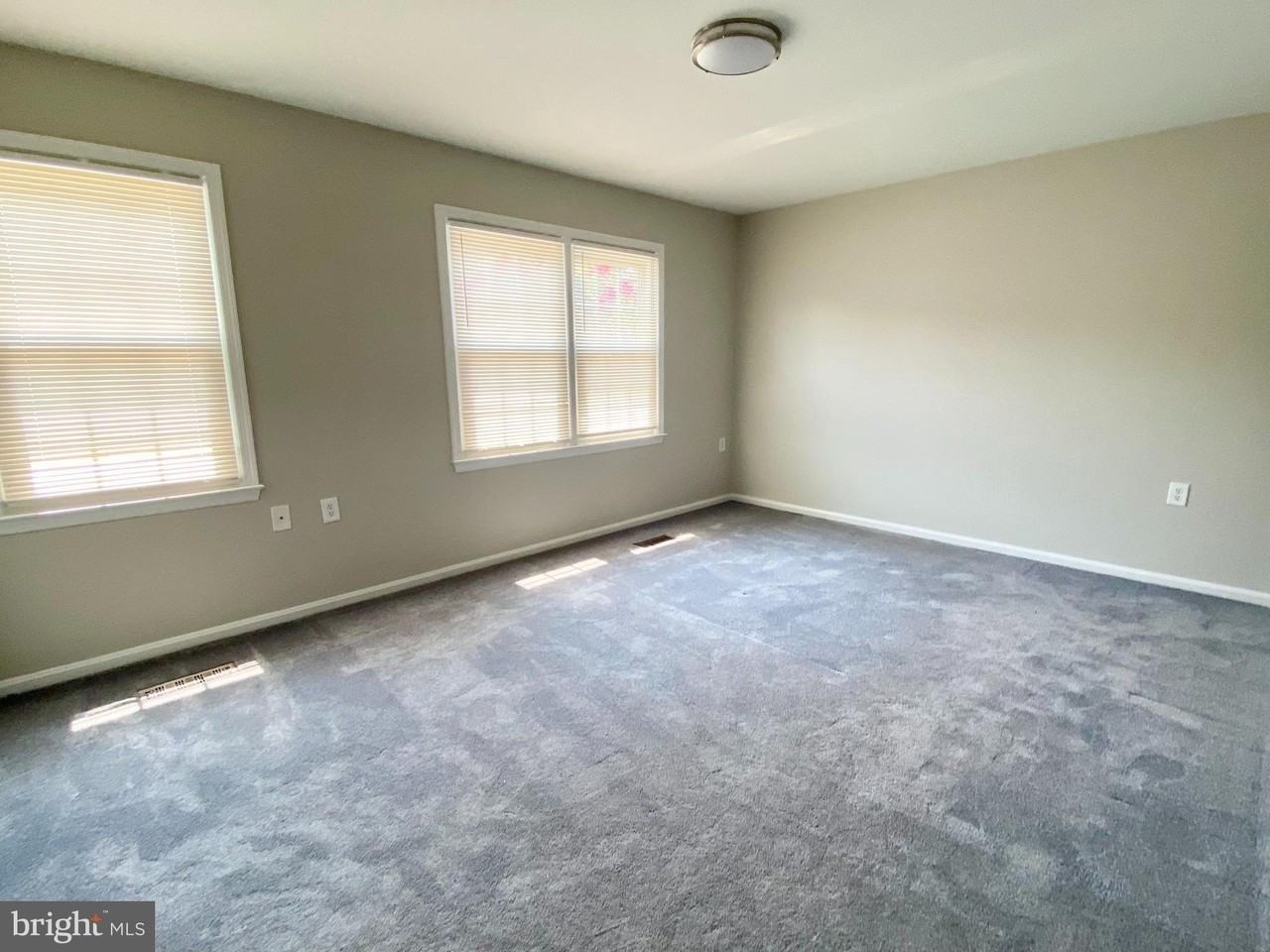11370 Cromwell Ct - Photo 7 of 14