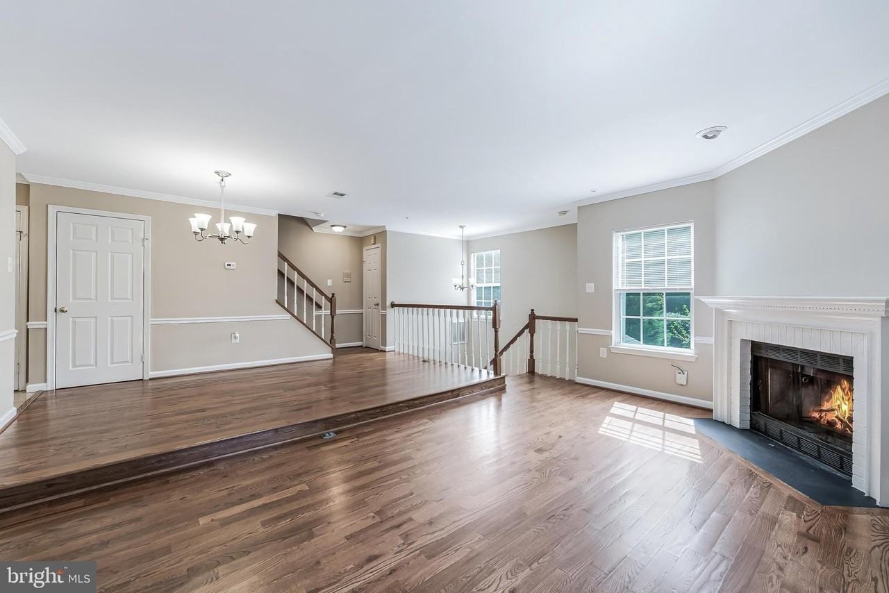 11236 Stagestone Way - Photo 4 of 40
