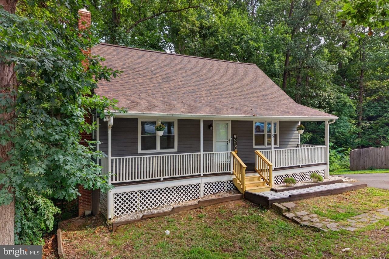 5 Huntington Dr - Photo 4 of 35