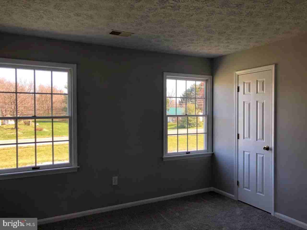 24 Ora Lee Ct #2 - Photo 4 of 11