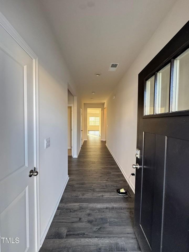 425 Ashley Run - Photo 4 of 50