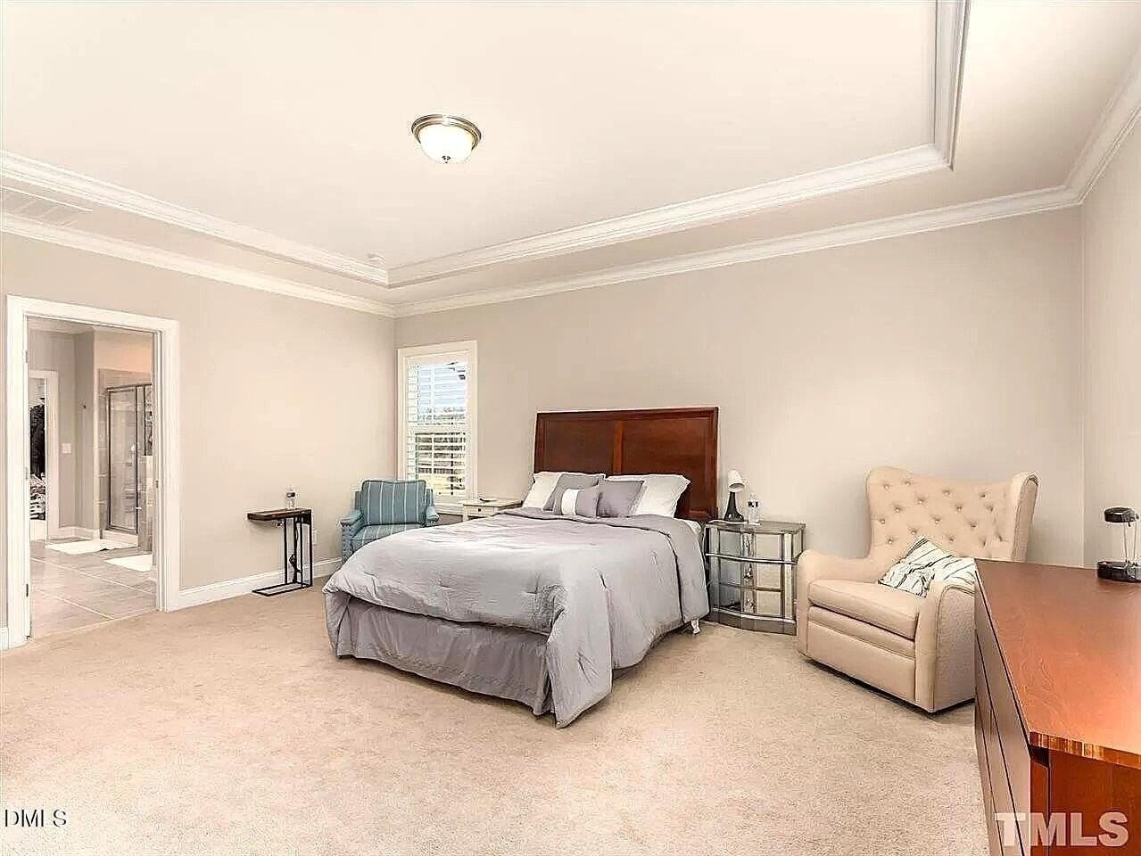 120 Filigree Way - Photo 4 of 32