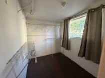 213 E Oak St - Photo 6 of 10