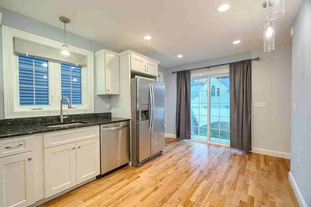 25 Dahlia Dr #1 - Photo 3 of 13