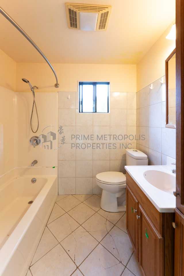 12045 25th Ave Ne #1 - Photo 7 of 20