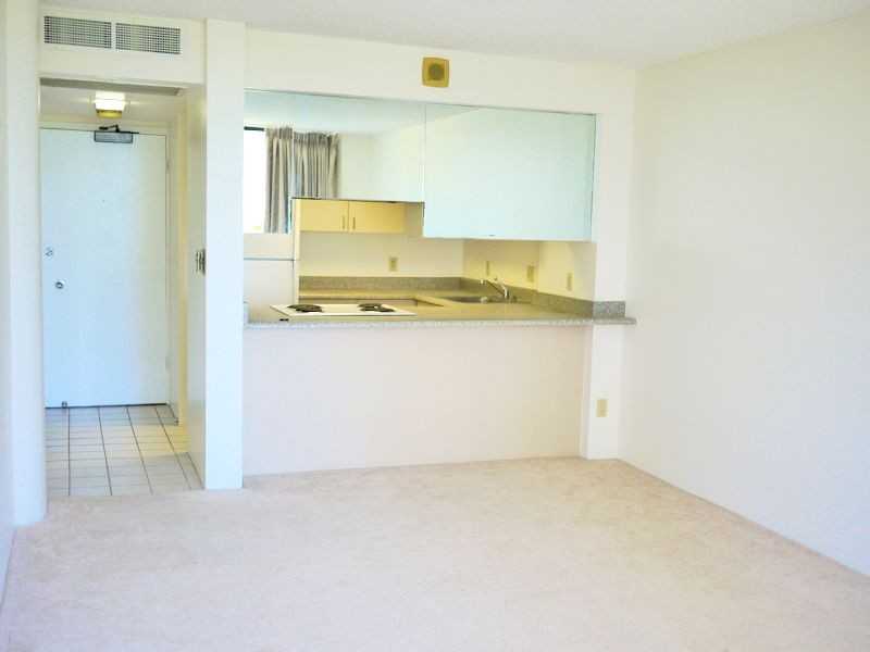 440 Seaside Ave #1 - Photo 4 of 13