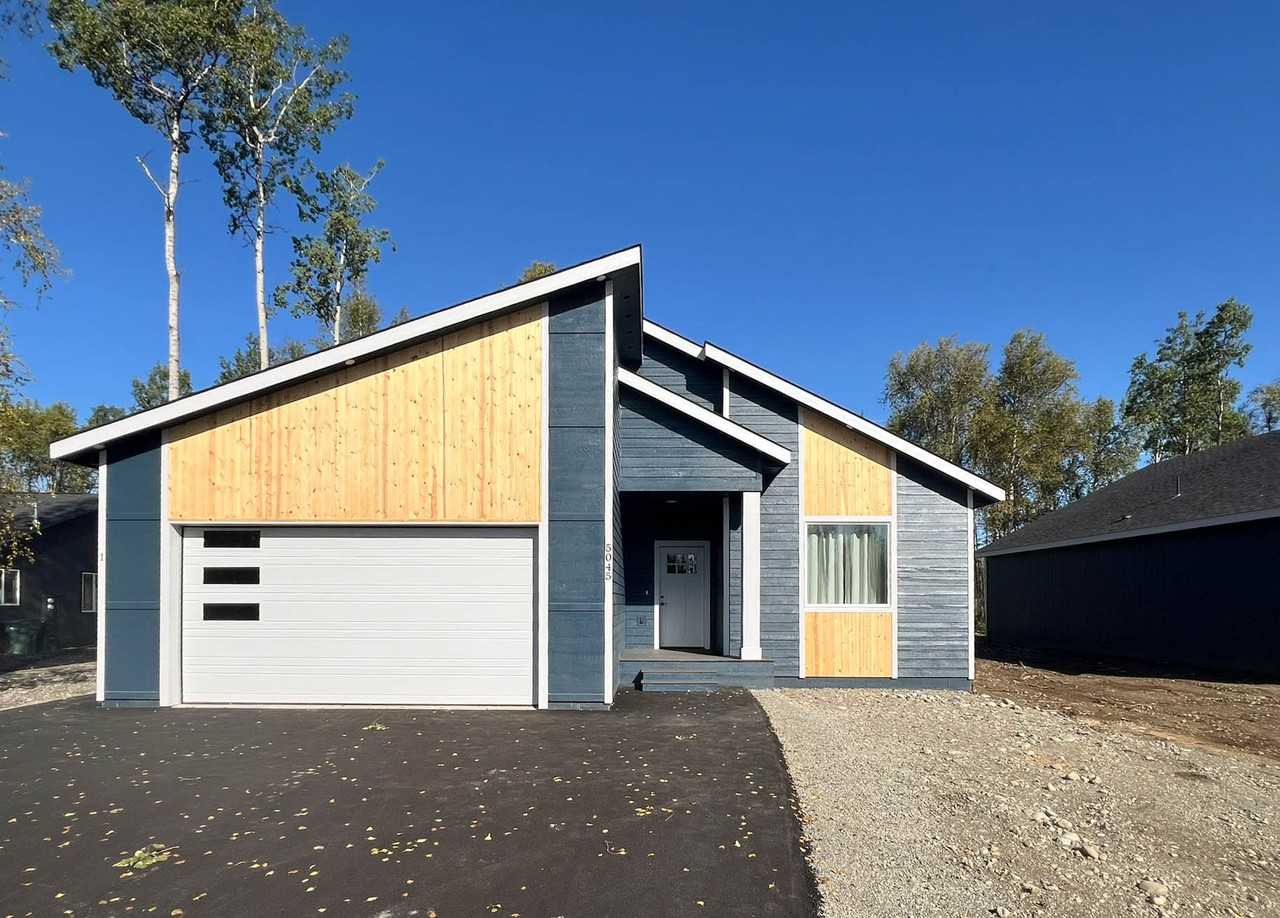 5045 W Sassy Ave #1