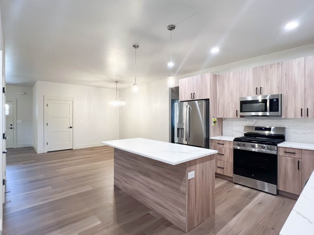 5045 W Sassy Ave #1 - Photo 4 of 24