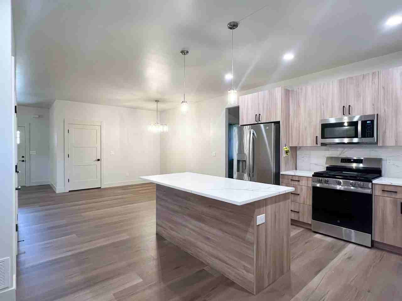 5045 W Sassy Ave #1 - Photo 6 of 24