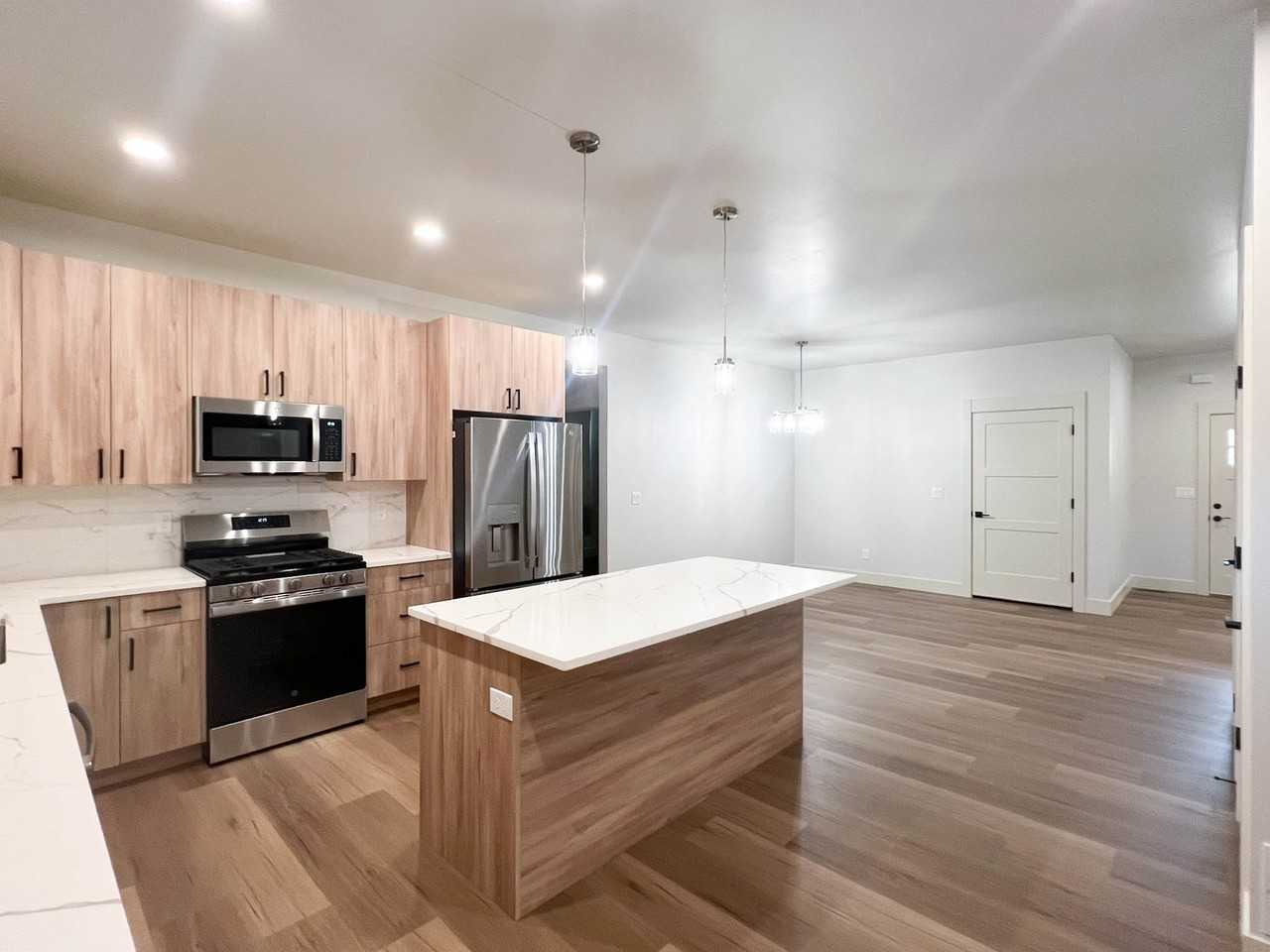 5045 W Sassy Ave #2 - Photo 6 of 28