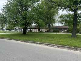 featured image of 825 S Cherokee St