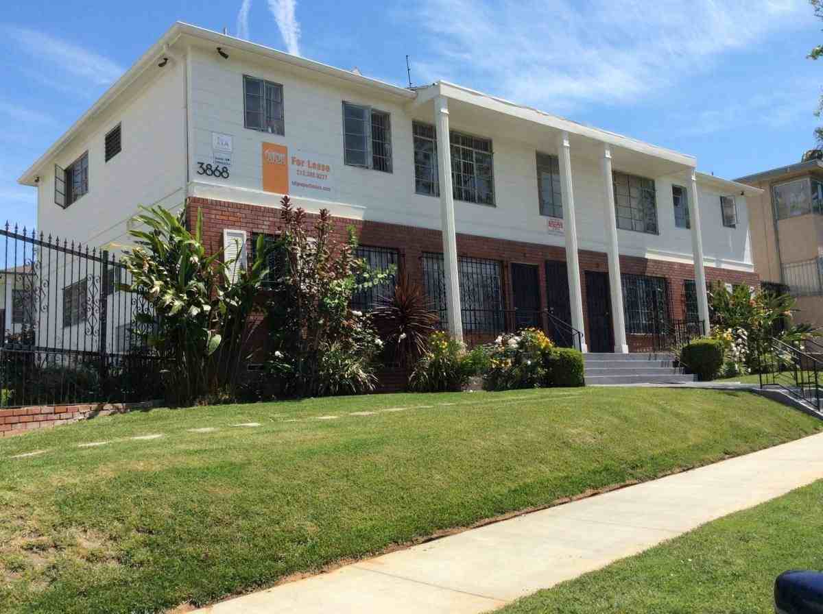 3868 Potomac Ave #2