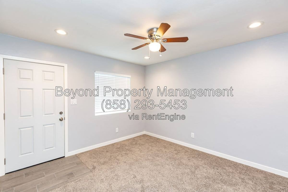 5074 Lotus St #5 - Photo 5 of 10