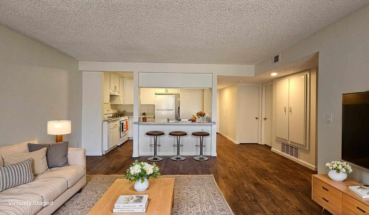 13882 Clinton Street #13 - Photo 3 of 15