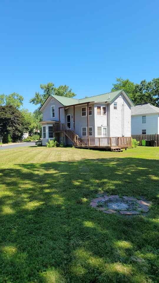 127 W Spruce St #1 - Photo 2 of 10