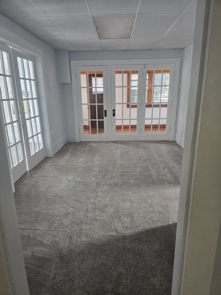 127 W Spruce St #1 - Photo 5 of 10