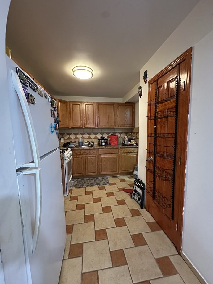 59-30 Menahan Street #B - Photo 3 of 6