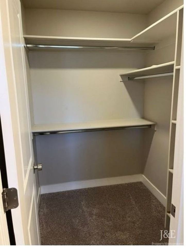 3032 N 225 E - Photo 5 of 14