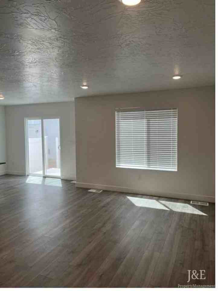 2971 W Lewis Loop - Photo 3 of 17