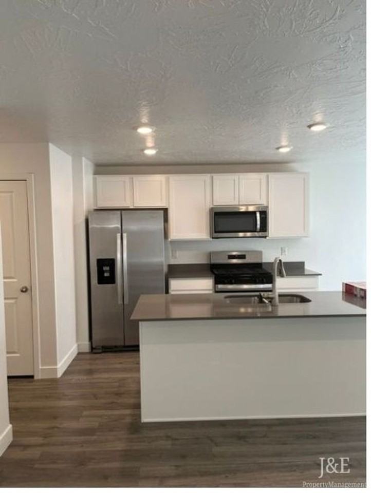 2971 W Lewis Loop - Photo 2 of 19