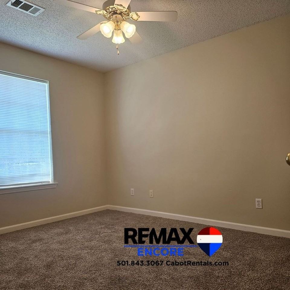 15 Silverado Ct - Photo 5 of 9